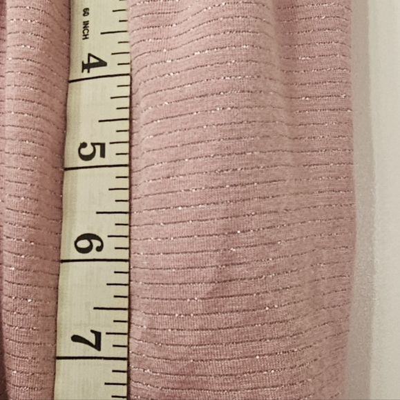 LC Lauren ConRad off shoulder shirt Pink W/Silver Metallic Stripes Size XS Woman - Picture 5 of 11